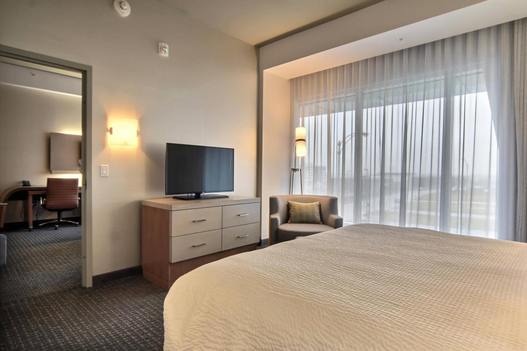 Courtyard By Marriott Quebec City Luaran gambar